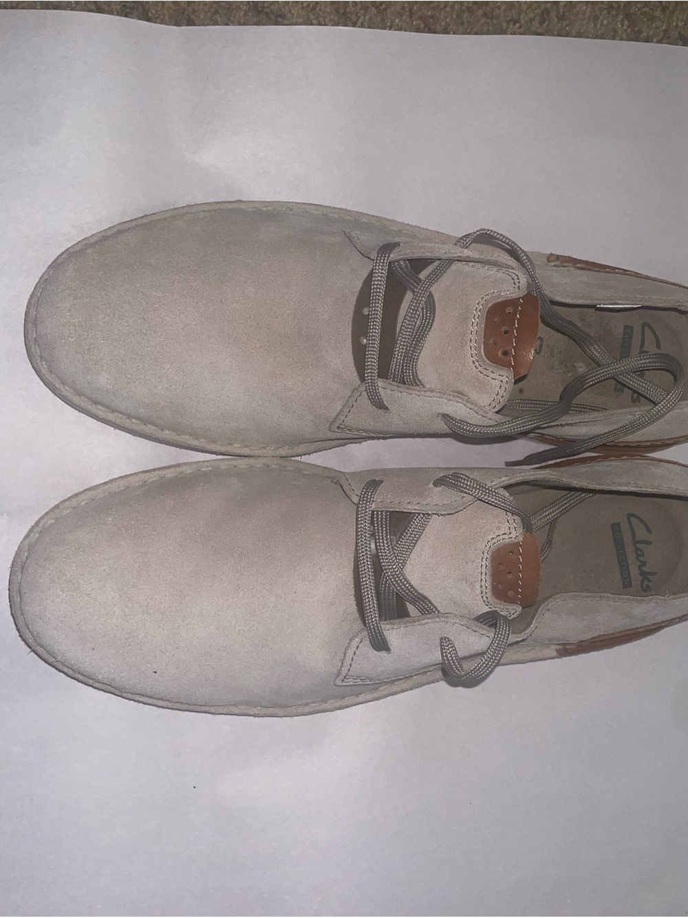 Clarks Men's Suede Chukka Boots in Light Gray with Brown Accents